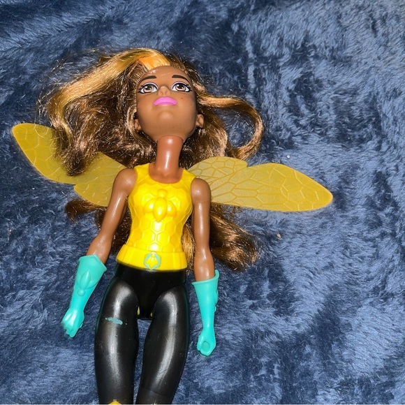 DC Comics Super Hero Girls Bumblebee Action Figure Doll Yellow Wings - Picture 2 of 4